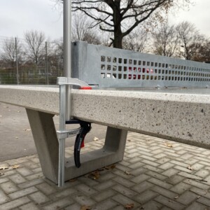 Einhandzwinge für pingpongdelight