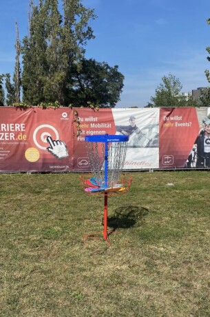 Frisbeegolf Korb auf einer Event Location